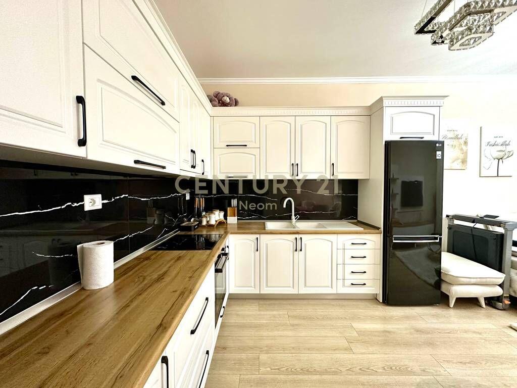 Apartament 2+1 per shitje ne Shkoze