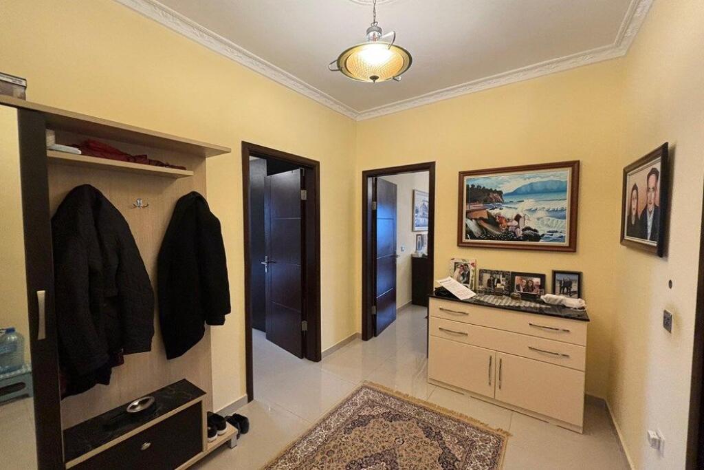 🏡 Apartment 3+1+2 for Sale – Rruga e Re, Vlorë