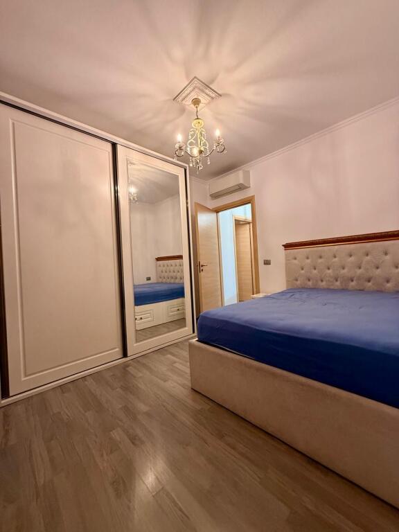 APARTAMENT ME QERA 2+1 RRUGA E DIBRES 600 EURO