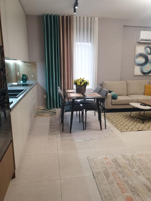 For rent apartment 2+1+2 + veranda, in Kodra e Diellit