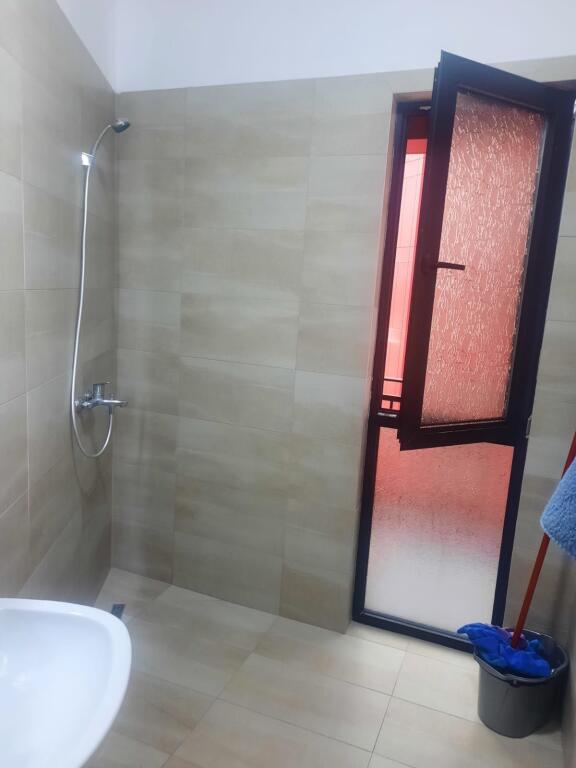In affitto Appartamento 2+1+2 Complesso Arlis (via Dibra) 750 euro
