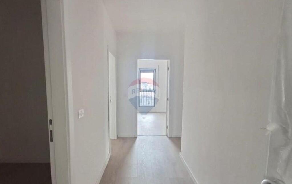 Apartment - For Sale - Qemal Stafa Street, Tirana(ID: 530181096-203)
