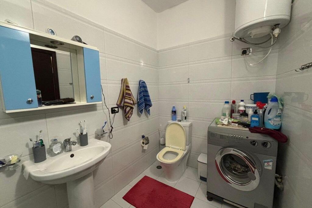 🏡 Apartment 3+1+2 for Sale – Rruga e Re, Vlorë