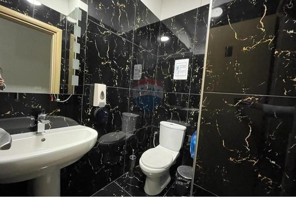 Ufficio - In Vendita - Via Ali Demi, Tirana(ID: 530181090-91)