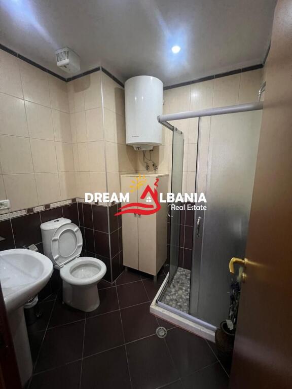 Jepet me qera apartament 2+1+2 ne rrugen e Dibres tek Selvia (ID 42215442)