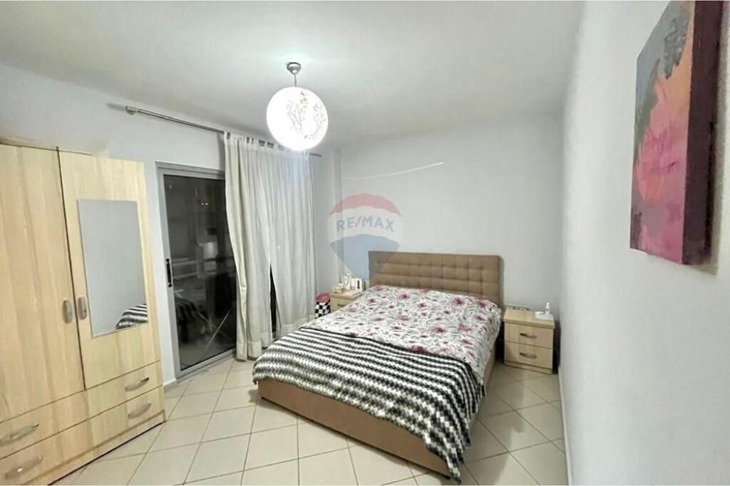 Apartment 1+1 near Kristal Center Square