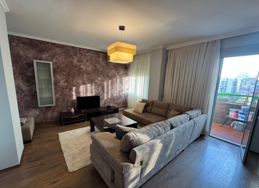🏠 Jepet me qira apartament 2+1+2 – Rruga e Dibrës  