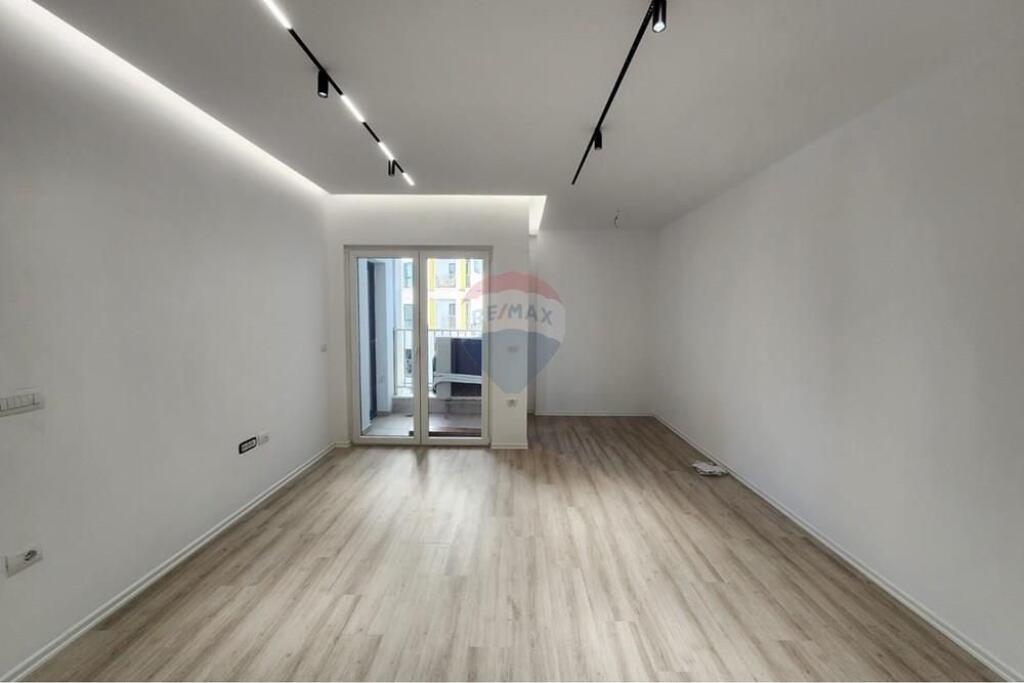 Office for rent at Zogu i Zi !