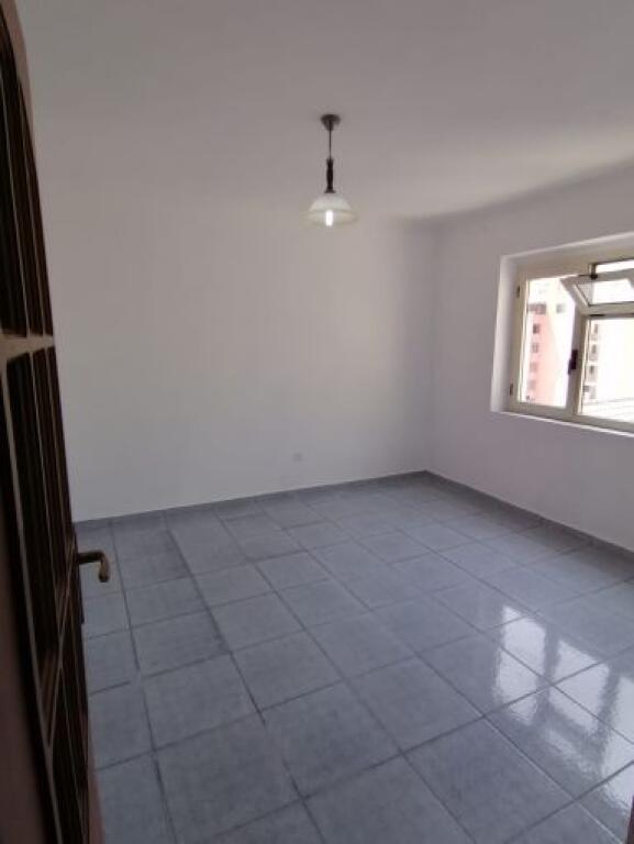 Jepet me qira apartament 2+1 tek Rruga Islam Alla