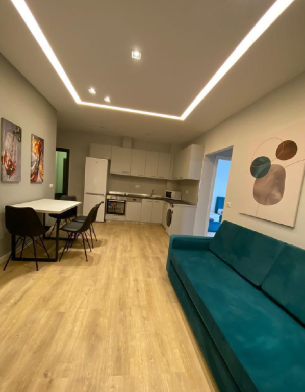 Apartament 2+1 me Qira – 21 Dhjetori, pranë Inxhinierisë së Ndërtimit
