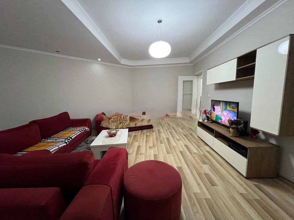 APPARTAMENTO 2+1 IN AFFITTO, LULISHTJA 1 MAJI 600 € /Mese