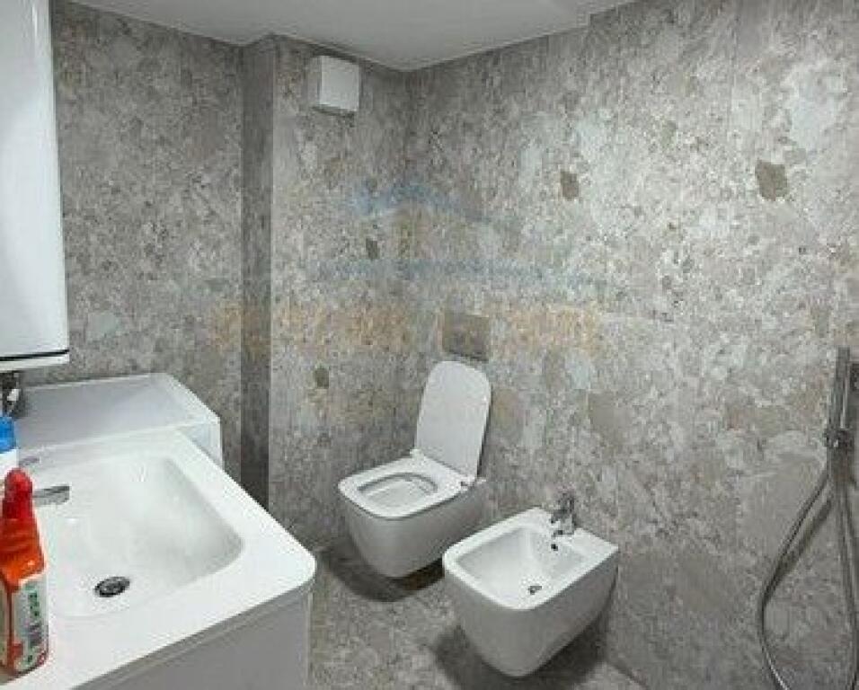 Affitto, Duplex + POSTO AUTO, Golden Park.