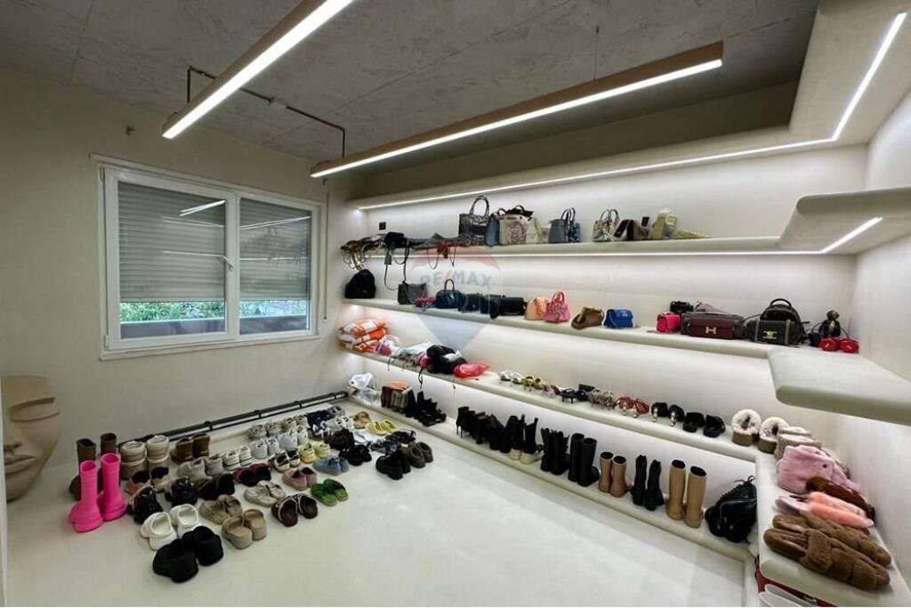 Shop - For Sale - Kika 2, Tirana(ID: 530261046-461)