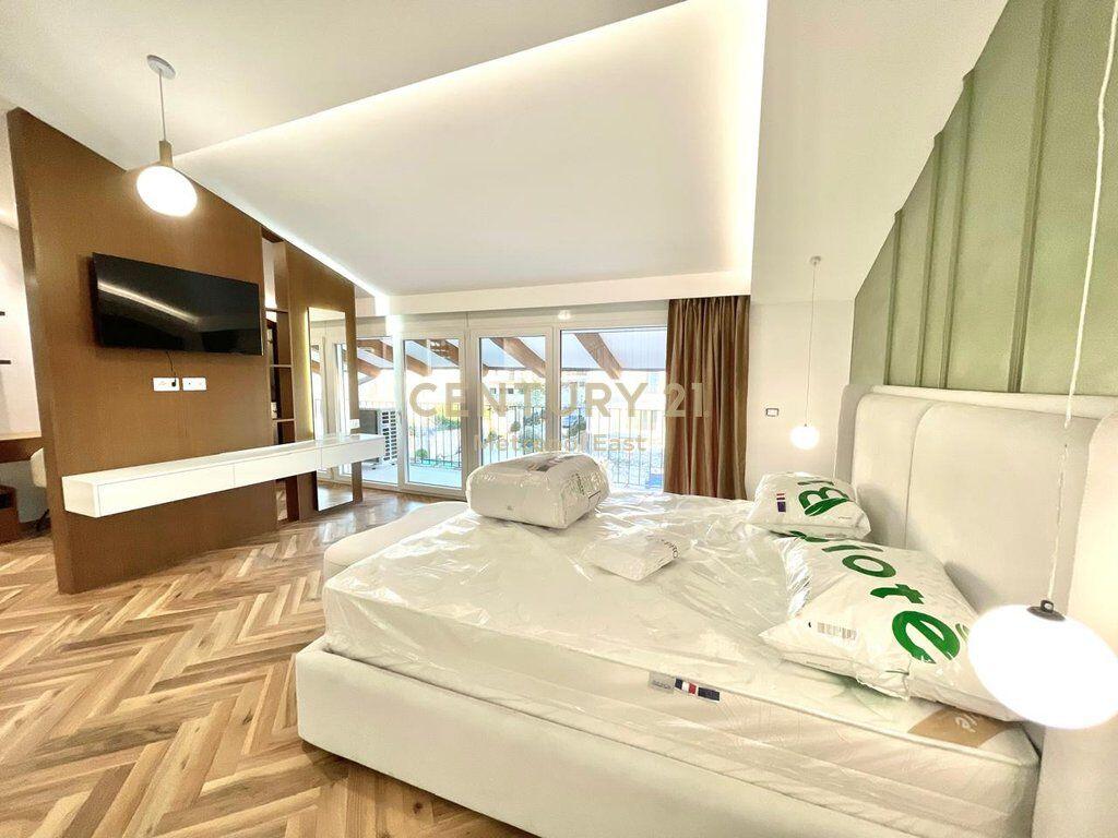 Affittasi Penthouse 3+1+3 – Long Hill Residence, Tirana