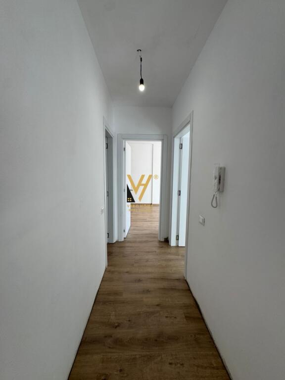 SHITET APARTAMENT 2+1+2 TE KOMPLEKSI XHELUKS XIBRAKU,RR.ELBASANIT 213.750 EURO - Pamja 2