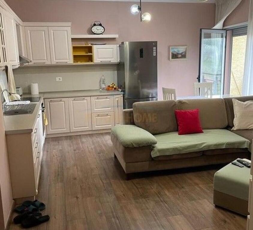 Qera, Apartament 1+1, Liqeni i Thate, Tirane.