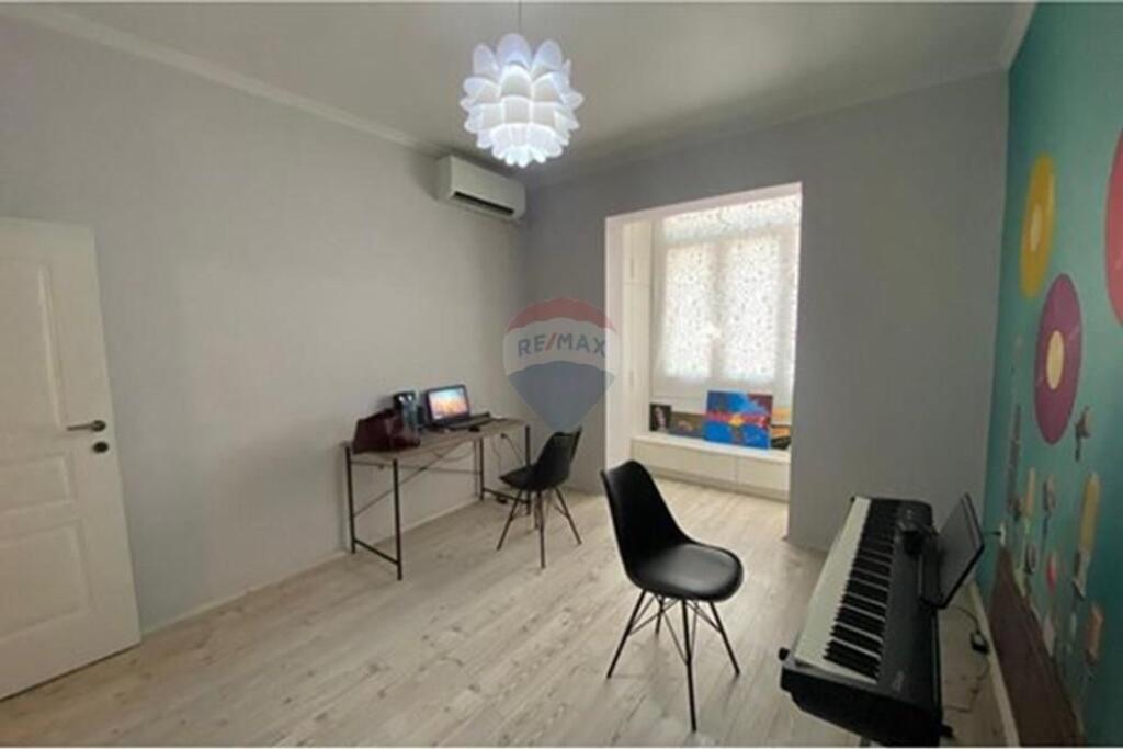 Jepet Apartament me Qira te 21 Dhjetori
