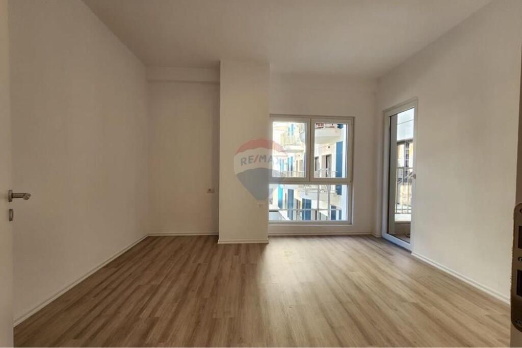 Office for rent at Zogu i Zi !
