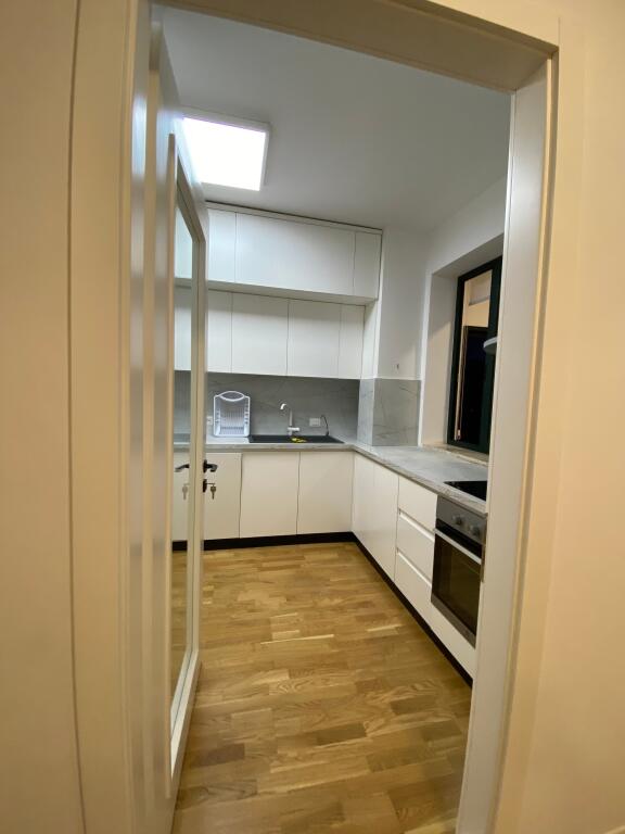 Apartment for rent in Bllok !
