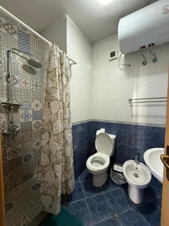 Apartament 2+1+2 me qera tek Market Joena 21 Dhjetori