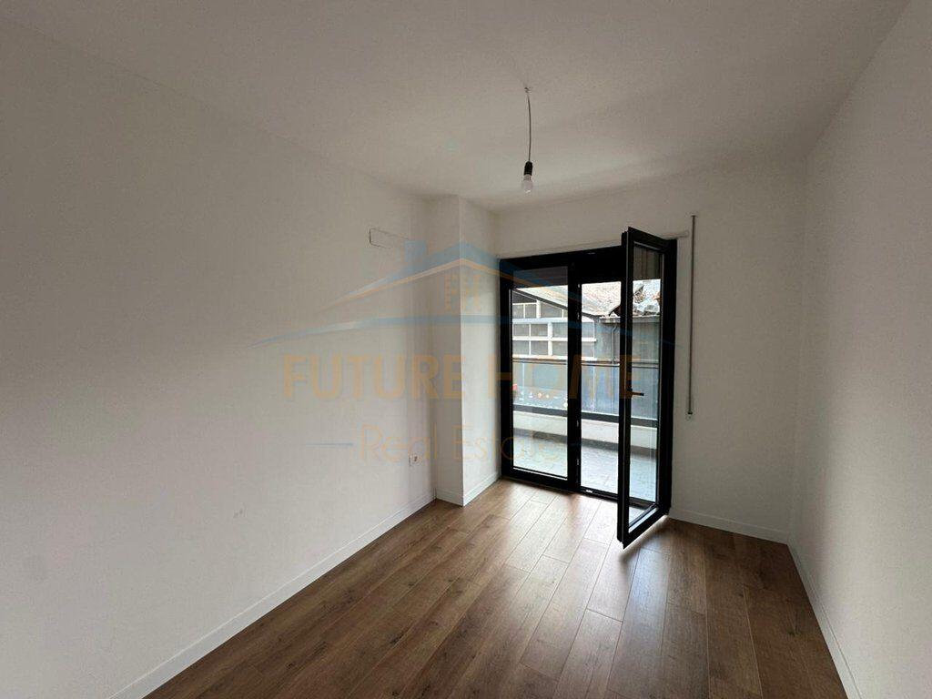 Affitto , Appartamento 2+1+2 , Comune di Parigi , Tirana