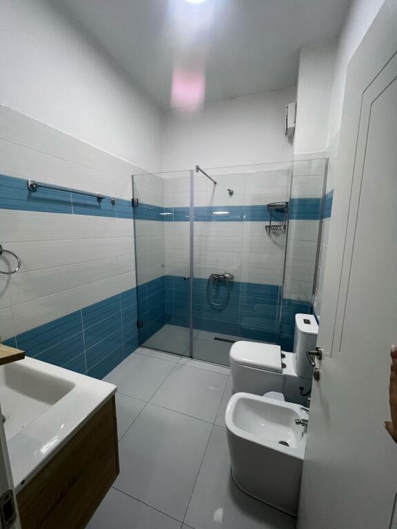 📣 AFFITTO SUPER Appartamento 2+1+2 📍 Vicino Casa Italia ✨💶 Prezzo 500 Euro