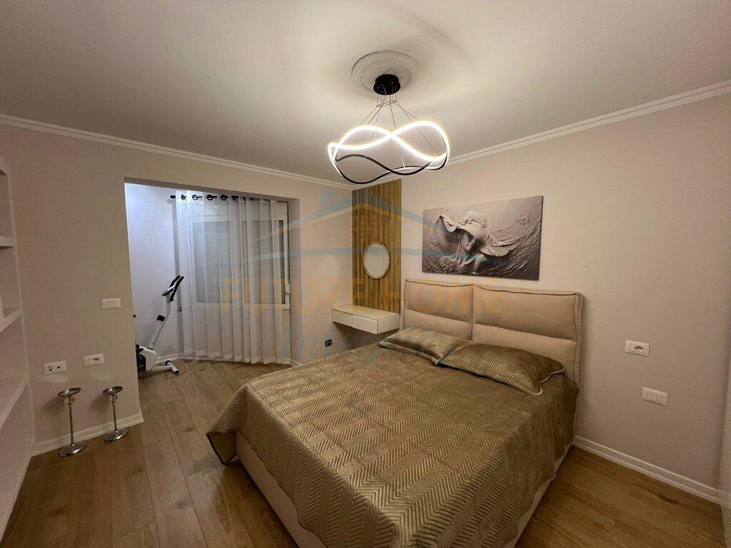 JEPET ME QERA APARTAMENT 2+1 TEK ASL OXHAKU