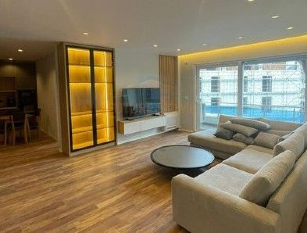 Qera, Apartament 2+1+2 POSTE PARKIMI, Kopshti Zoologjik, Tiranë...