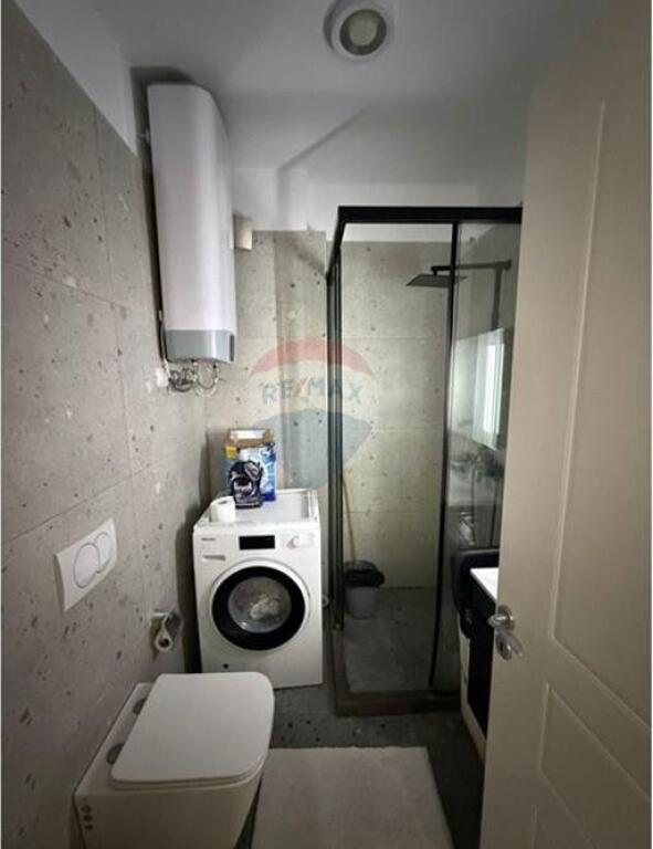 Shitet apartament 2+1 ne shkoze