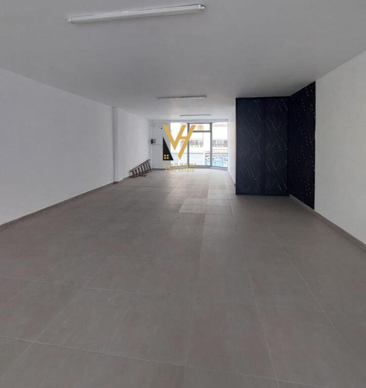 OFFICE 125 M2 FOR RENT ON DRITAN HOXHA STREET 1,200 EURO