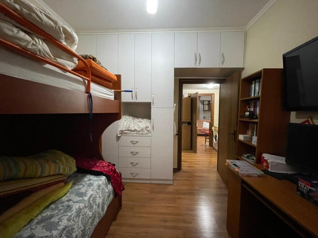 2+1 apartment for sale at Kodra e Diellit.