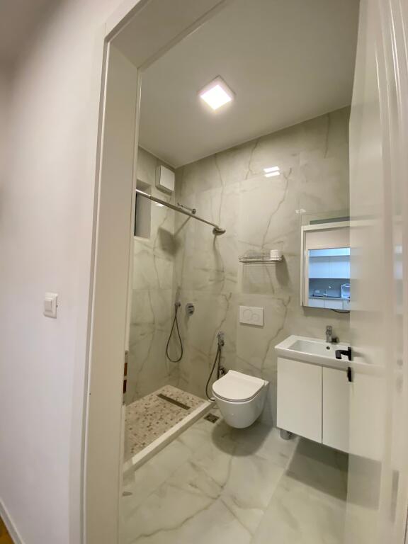 Apartment for rent in Bllok !