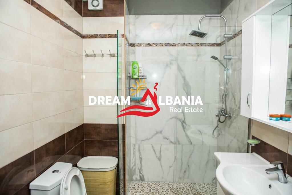 Apartament 2+1 me qera tek sheshi Willson prane Proper Pizza ne Tirane (ID 4221795 )