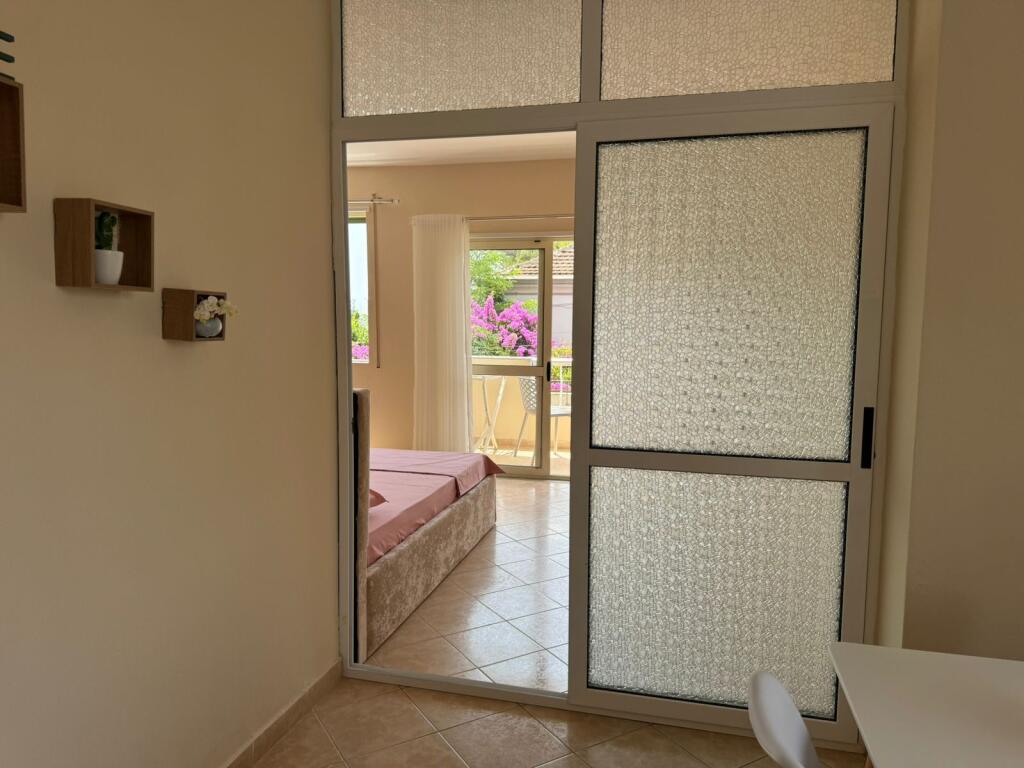 Apartment 1+1 for rent at Plazh Hekurudha