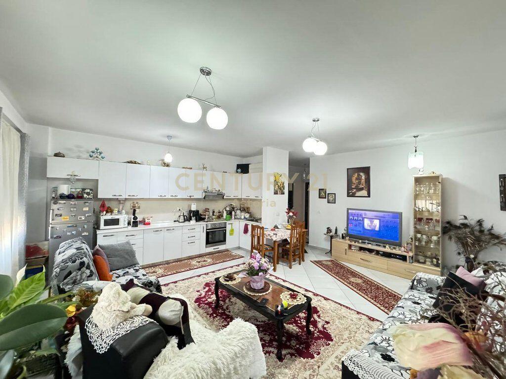 Apartment 2+1+2 for Sale – “Mihal Grameno” Street