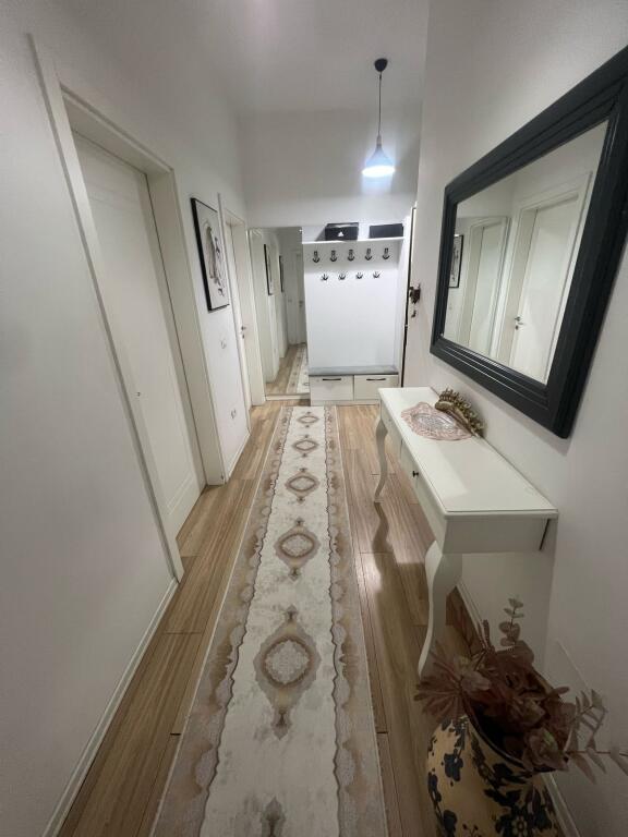 📣 AFFITTO Appartamento 2+1+2 📍 Vicino Casa Italia ✨  🏢 Nuova Costruzione 🪜 Piano 1 (Residenziale) 🛋️ Arredato Con Condizioni Moderne 👫 Preferiti Clienti Familiari  💶 Prezzo 500 Euro