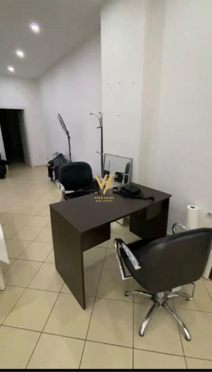 UNIT FOR SALE 100 M2 ON KOLE KOÇI STREET, YZBERISHT 217,000 EURO