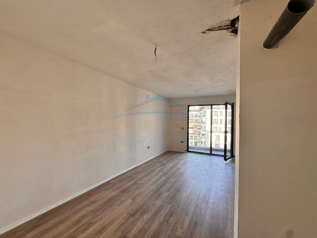 Shitet, Apartament 2+1 , Ish Fusha Aviacionit , Tirane.