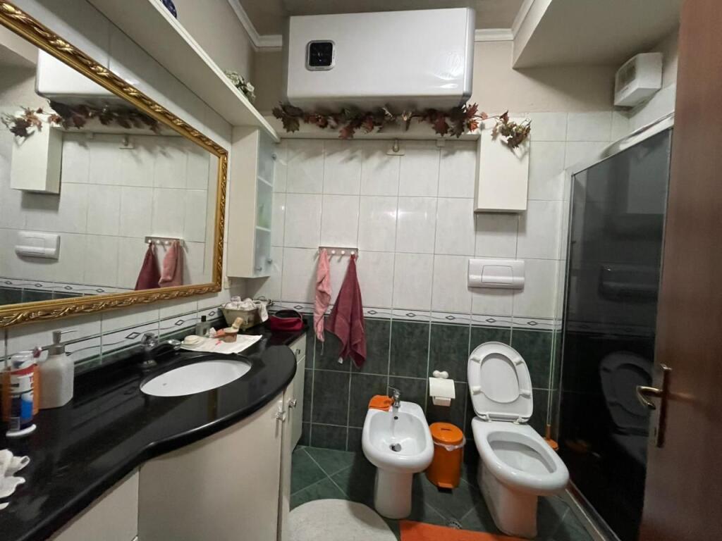 Appartamento 2+1 in vendita a Kodra e Diellit.