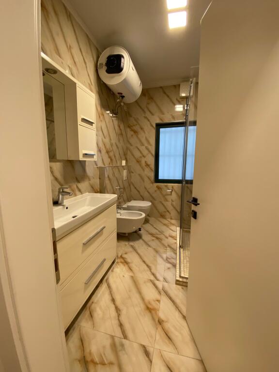 Apartment for rent in Bllok !