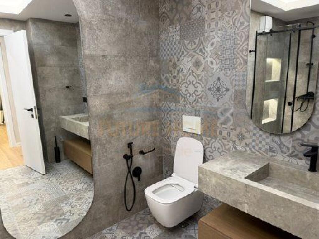 Qira, Apartament 3+1+2+Post Parkim, Kodra e Diellit, Tiranë.