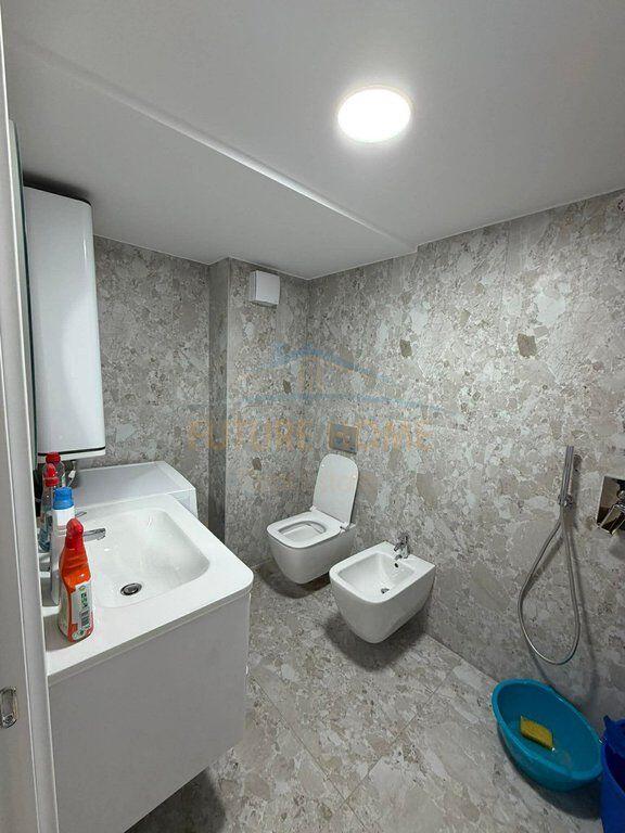 Duplex in vendita + Posto Auto, Golden Park