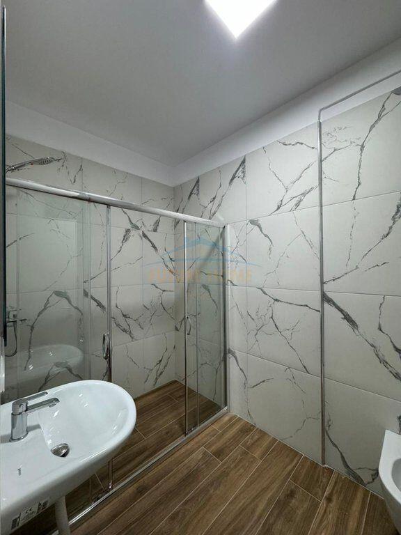 Affitto , Appartamento 2+1 , Univers City , Tirane.