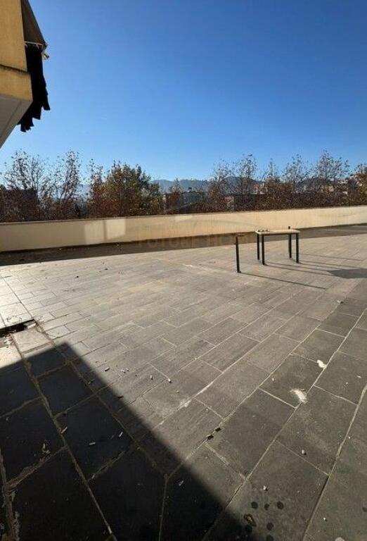 Qera, Ambient për Zyra, Bulevardi Gjergj Fishta, Tiranë..