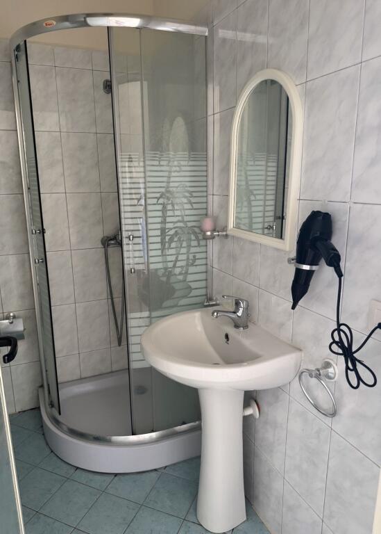 Apartment 1+1 for rent at Plazh Hekurudha
