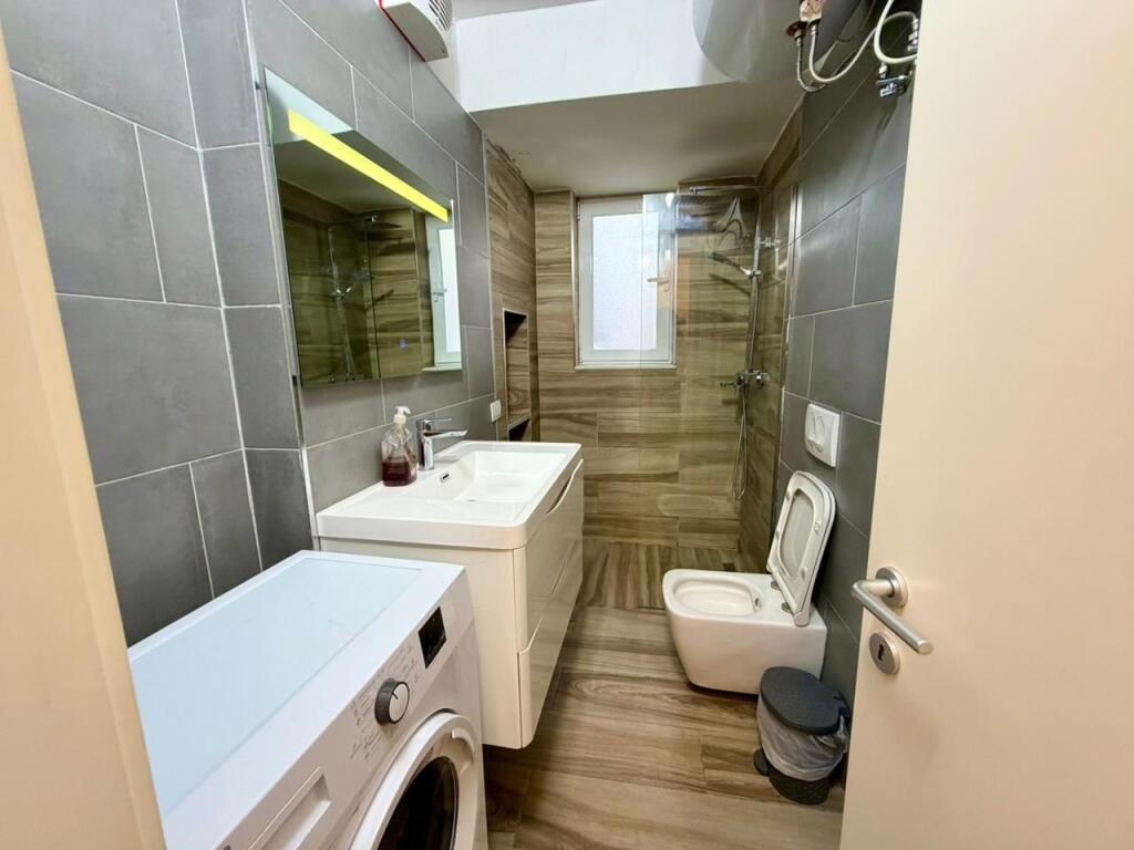 Apartament 2+1 për Qira