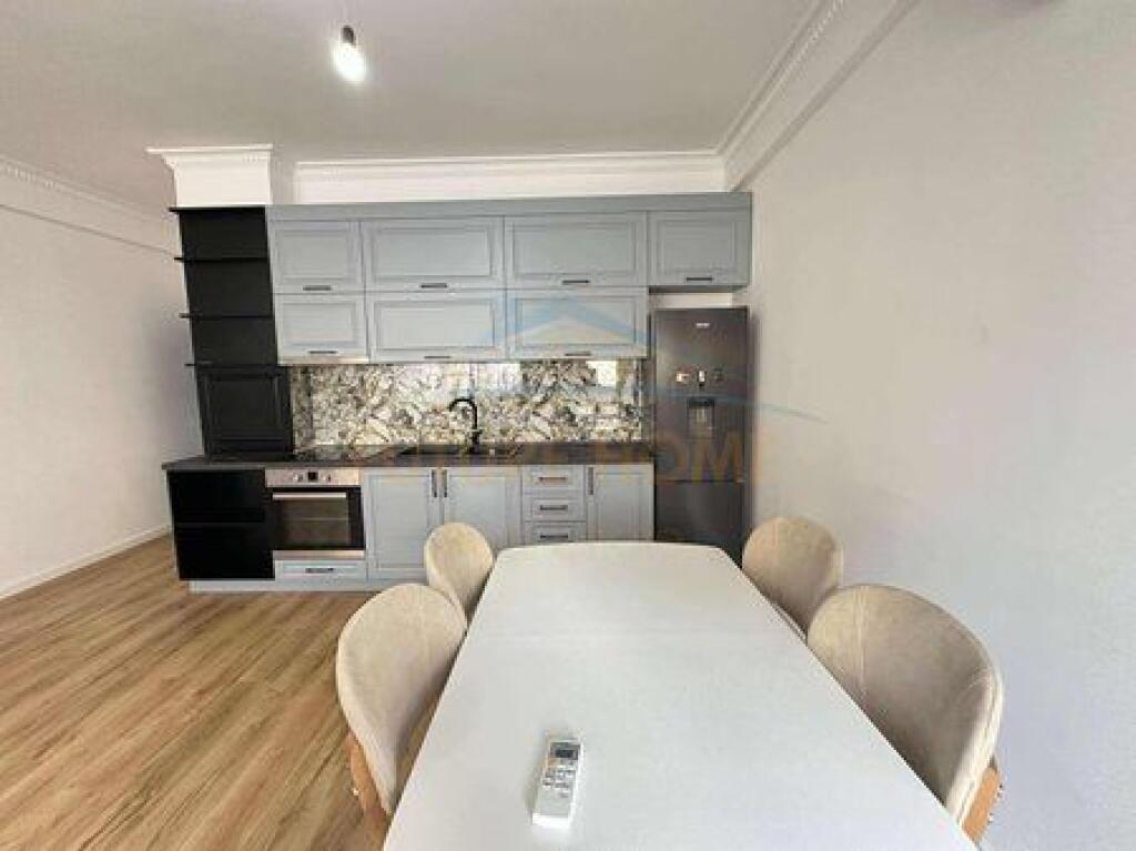 Shitet , Apartament 2+1 , Brryli , Tek Poliklinika Nr. 2