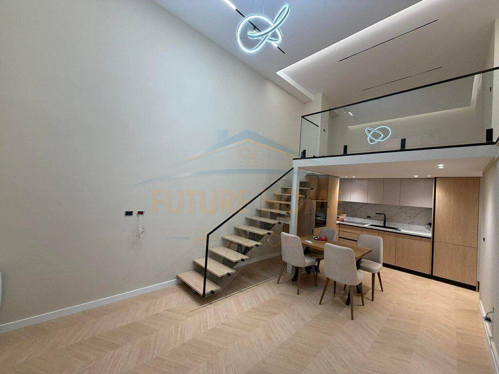 For sale, Duplex + Parking Spot, Golden Park
