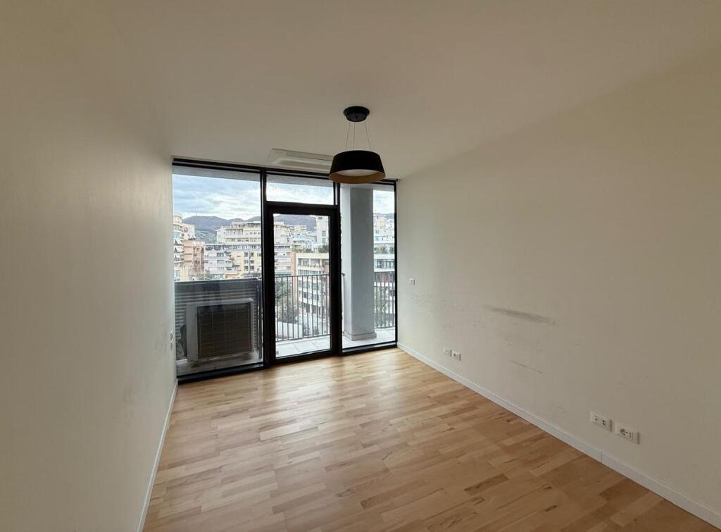 Affitto Appartamento 2+1+2+Posto Auto, Vista Lago