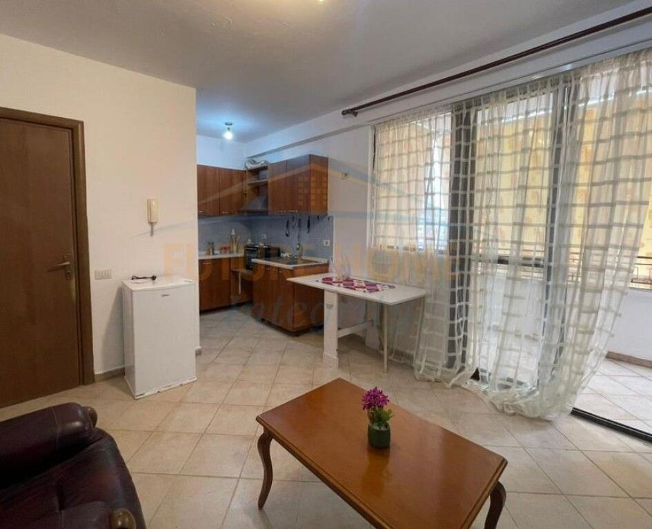 Rent, Apartment 1+1+2 Balconies, Elbasan Street, Tirana..